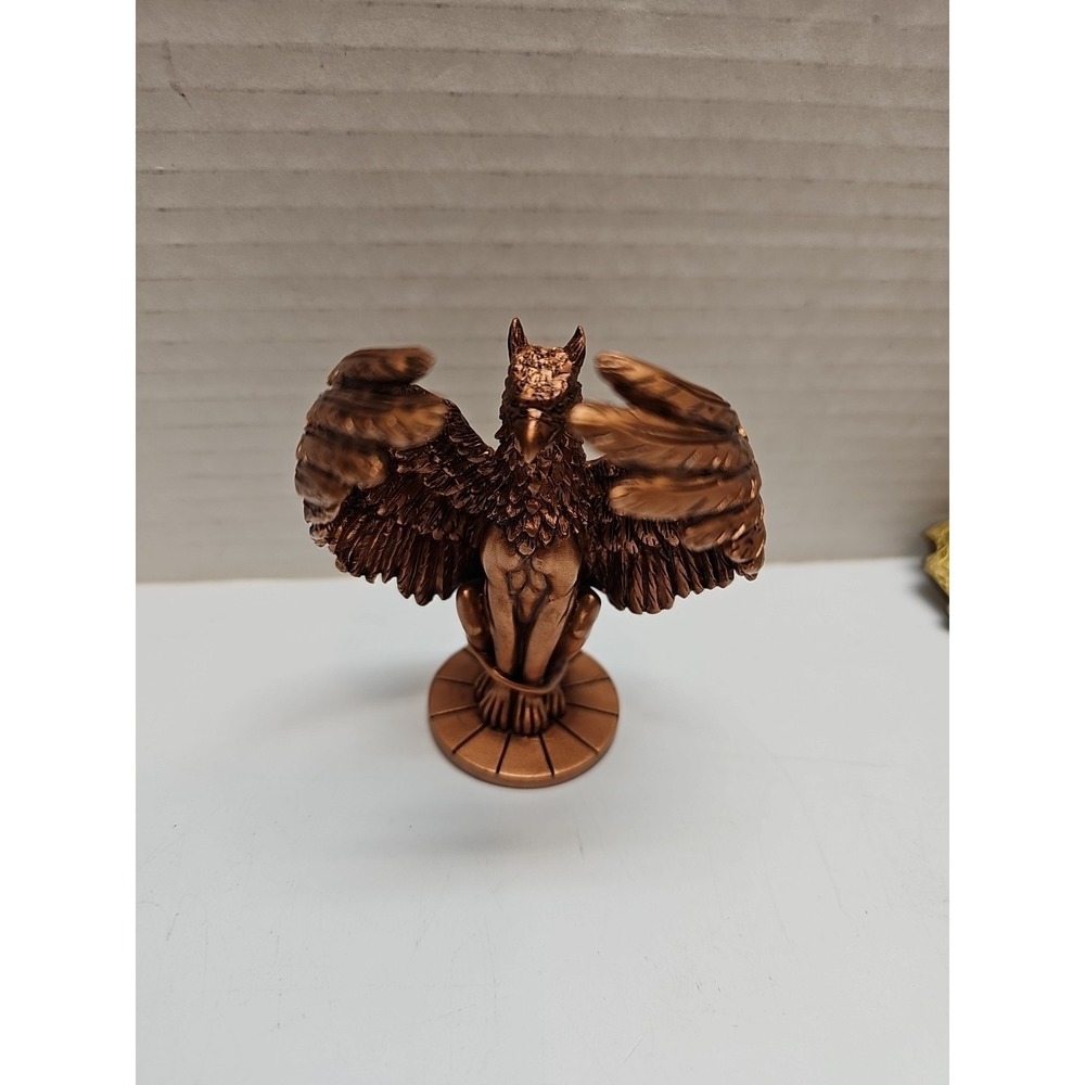 Harry Potter Gryffindor Crest Enamel Pins,‎ Keychains & Griffon Statue - Picture 2 of 6